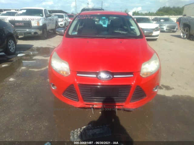 Photo 5 VIN: 1FAHP3H28CL363127 - FORD FOCUS 