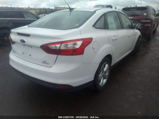 Photo 3 VIN: 1FAHP3H28CL372149 - FORD FOCUS 