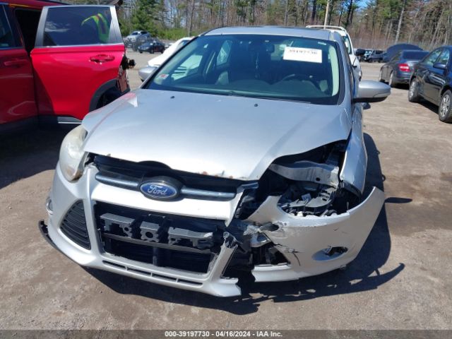 Photo 5 VIN: 1FAHP3H28CL423813 - FORD FOCUS 