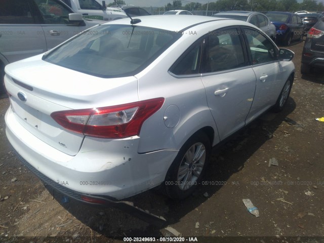 Photo 3 VIN: 1FAHP3H29CL120801 - FORD FOCUS 