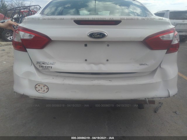 Photo 5 VIN: 1FAHP3H29CL147979 - FORD FOCUS 