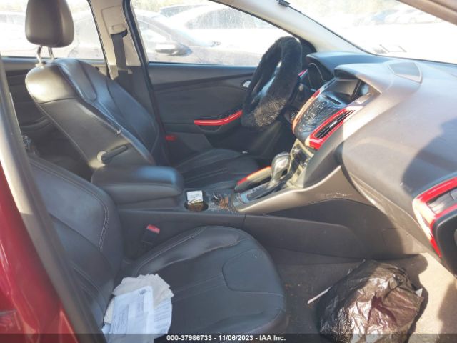 Photo 4 VIN: 1FAHP3H29CL149666 - FORD FOCUS 