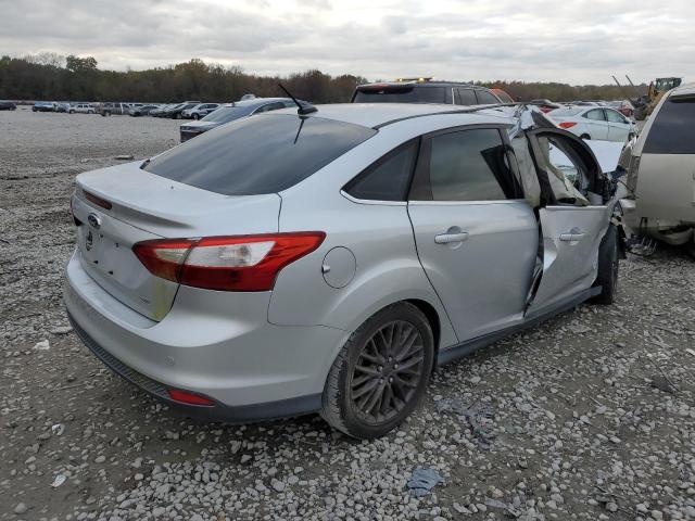 Photo 2 VIN: 1FAHP3H2XCL190727 - FORD FOCUS SEL 