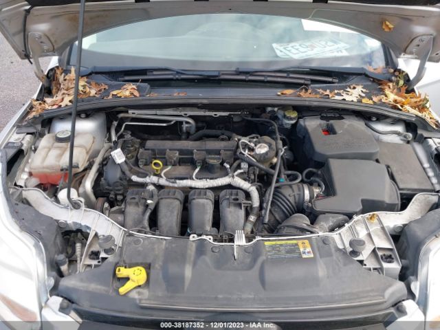Photo 9 VIN: 1FAHP3H2XCL195944 - FORD FOCUS 