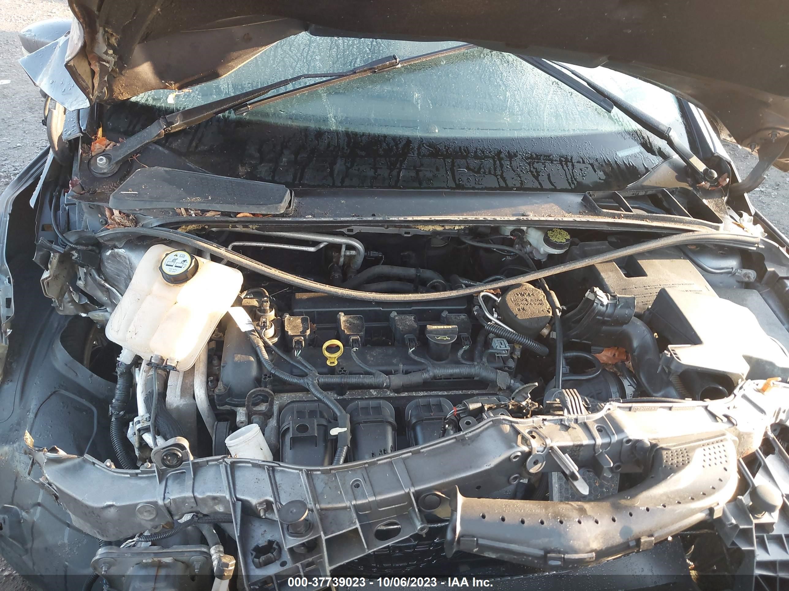 Photo 9 VIN: 1FAHP3H2XCL214394 - FORD FOCUS 