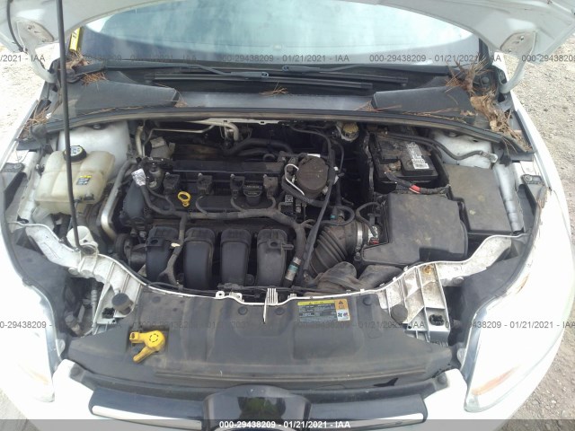 Photo 9 VIN: 1FAHP3H2XCL339881 - FORD FOCUS 