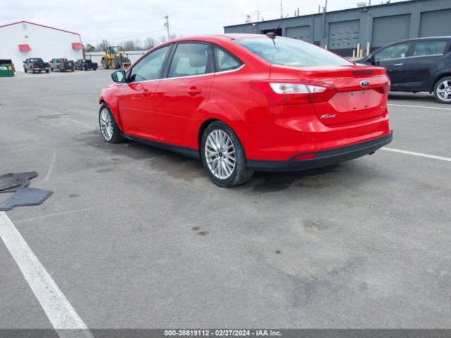 Photo 2 VIN: 1FAHP3H2XCL354154 - FORD FOCUS 