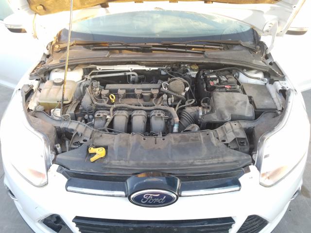 Photo 6 VIN: 1FAHP3H2XCL367888 - FORD FOCUS 