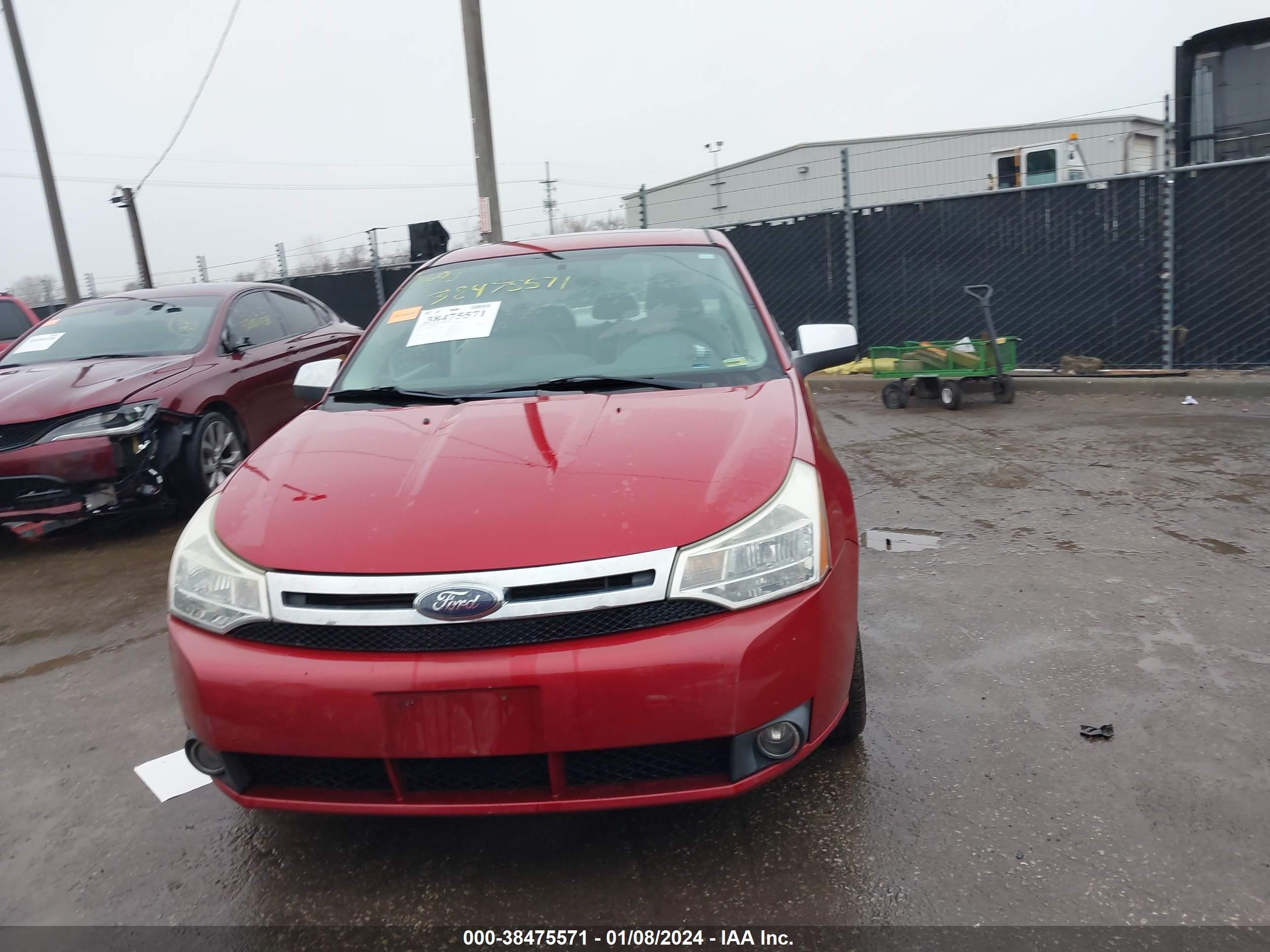 Photo 10 VIN: 1FAHP3HN0AW160612 - FORD FOCUS 