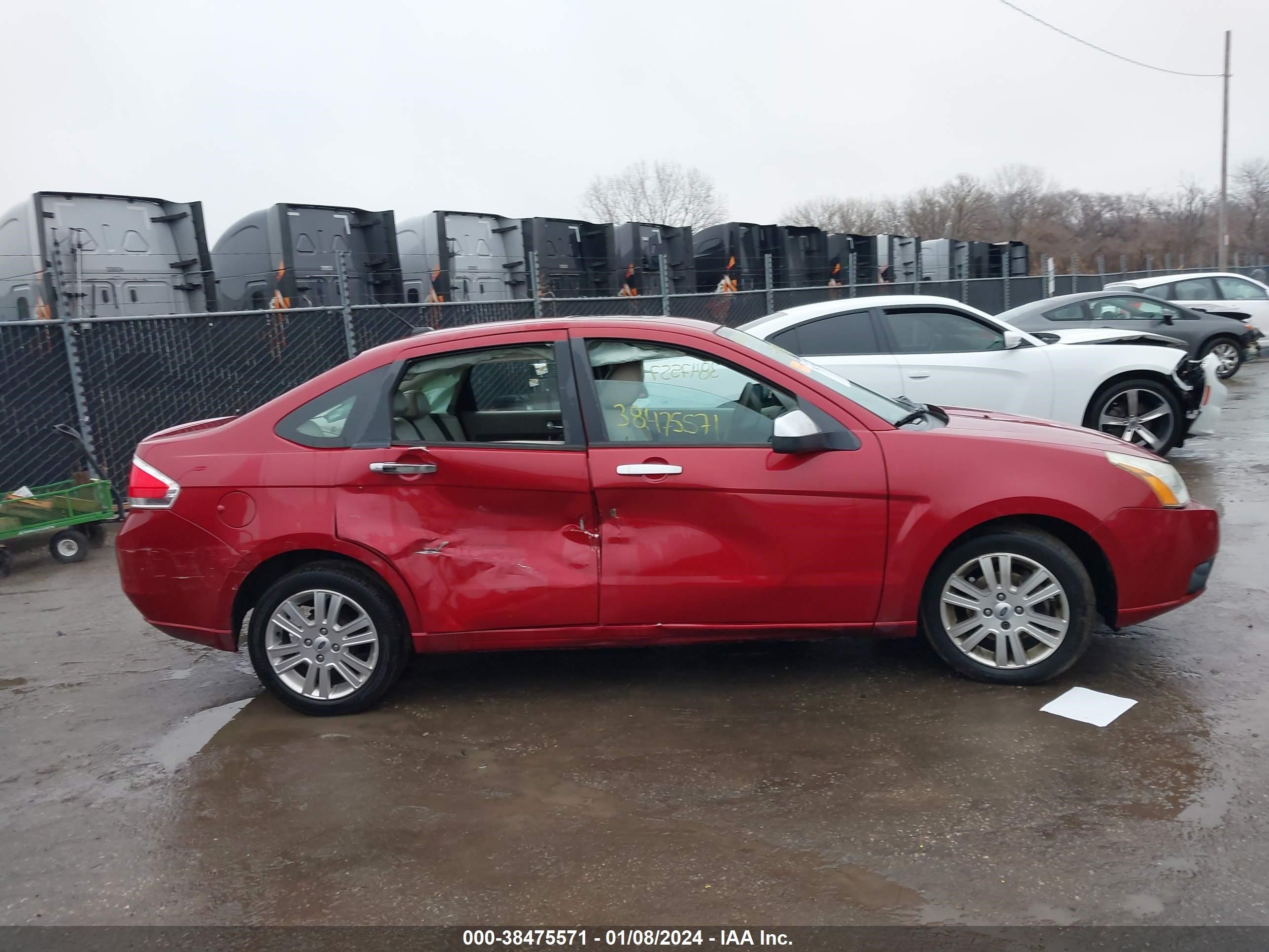 Photo 11 VIN: 1FAHP3HN0AW160612 - FORD FOCUS 