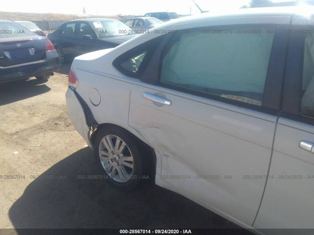 Photo 5 VIN: 1FAHP3HN0BW113131 - FORD FOCUS 