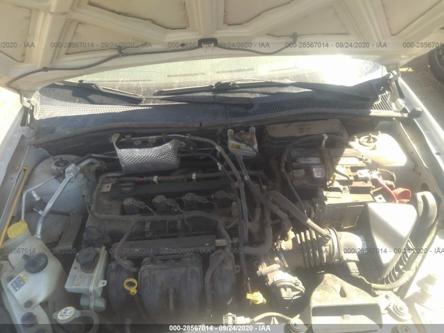 Photo 9 VIN: 1FAHP3HN0BW113131 - FORD FOCUS 