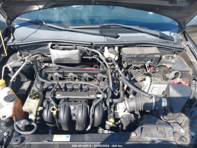 Photo 9 VIN: 1FAHP3HN1AW286963 - FORD FOCUS 