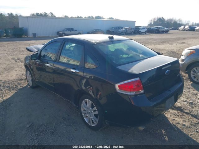 Photo 2 VIN: 1FAHP3HN2AW176021 - FORD FOCUS 