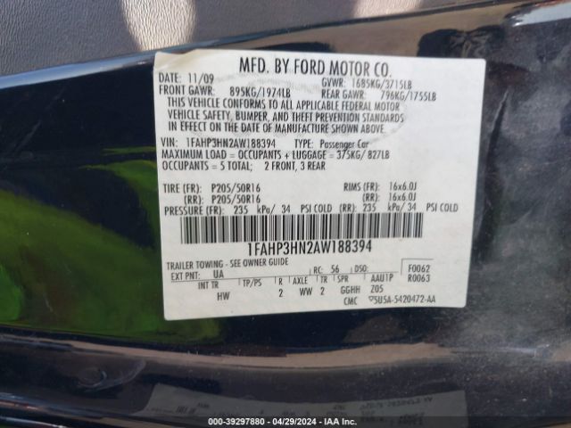 Photo 8 VIN: 1FAHP3HN2AW188394 - FORD FOCUS 