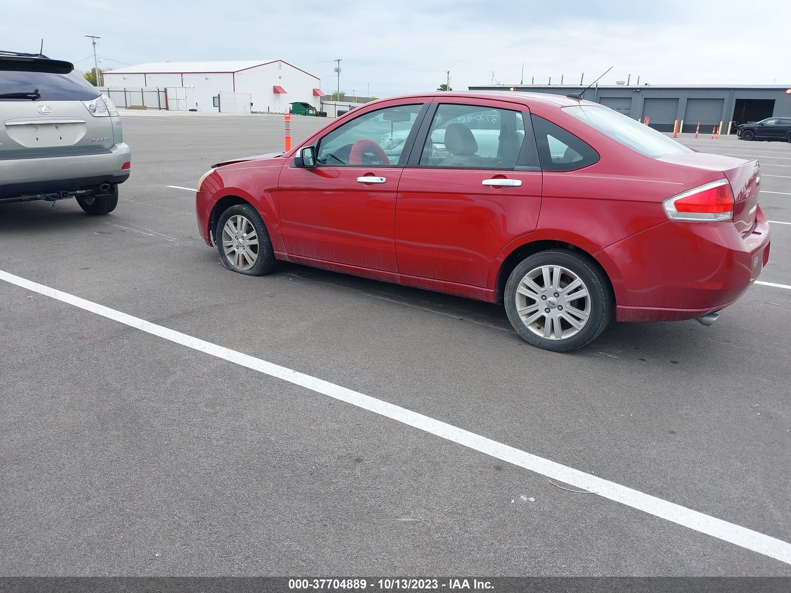 Photo 2 VIN: 1FAHP3HN3AW144047 - FORD FOCUS 