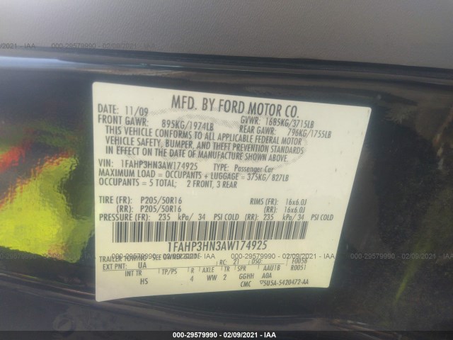 Photo 8 VIN: 1FAHP3HN3AW174925 - FORD FOCUS 