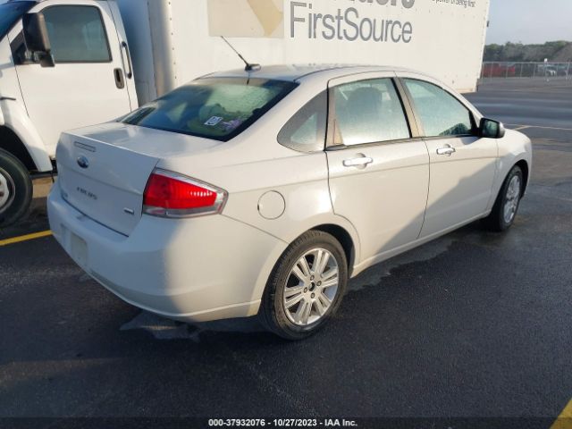 Photo 3 VIN: 1FAHP3HN4BW132913 - FORD FOCUS 