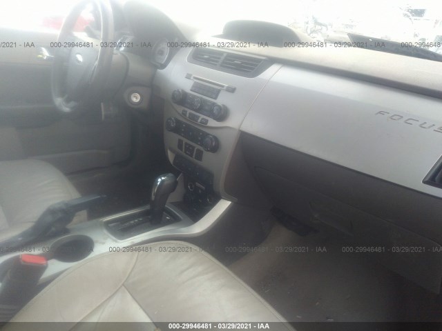 Photo 4 VIN: 1FAHP3HN5AW280812 - FORD FOCUS 