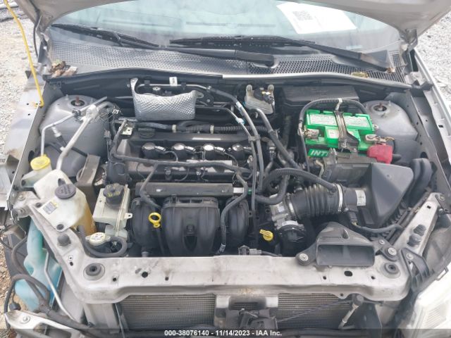 Photo 9 VIN: 1FAHP3HN7AW285784 - FORD FOCUS 