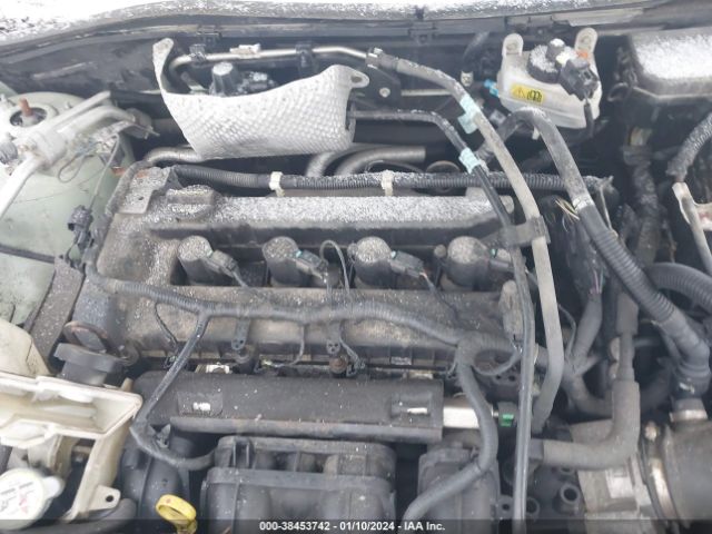 Photo 9 VIN: 1FAHP3HN7AW289480 - FORD FOCUS 