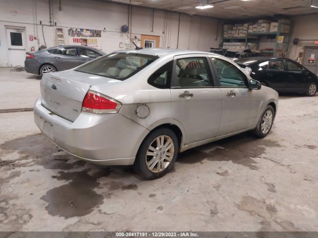 Photo 3 VIN: 1FAHP3HN7AW293965 - FORD FOCUS 