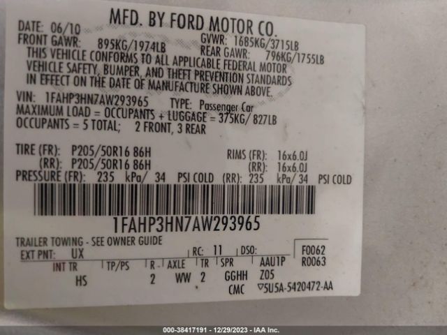 Photo 8 VIN: 1FAHP3HN7AW293965 - FORD FOCUS 