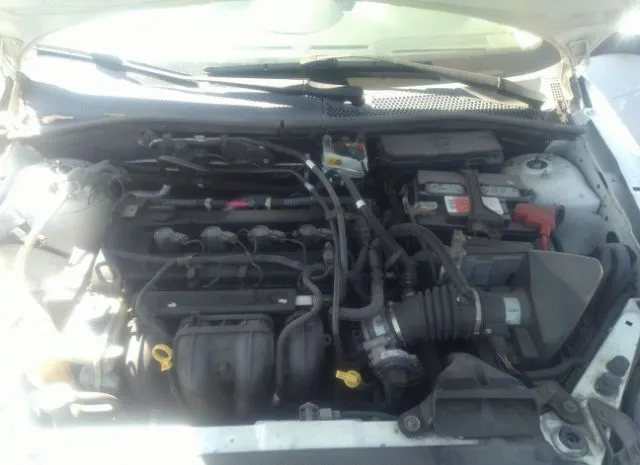 Photo 9 VIN: 1FAHP3HN9BW199961 - FORD FOCUS 