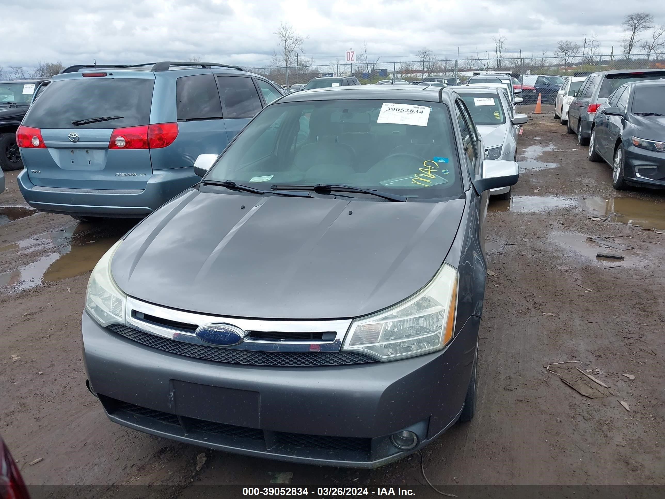 Photo 5 VIN: 1FAHP3HNXAGW23821 - FORD FOCUS 