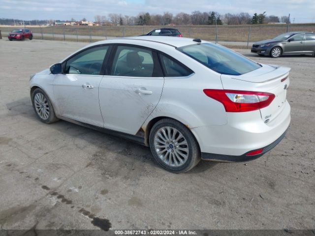 Photo 2 VIN: 1FAHP3J20CL157830 - FORD FOCUS 