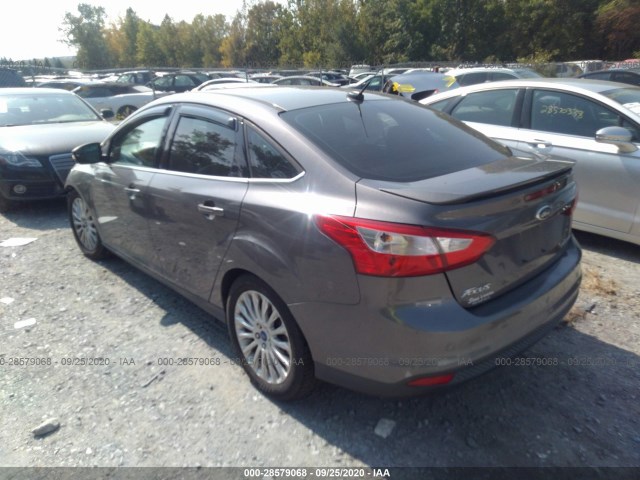 Photo 2 VIN: 1FAHP3J22CL187444 - FORD FOCUS 