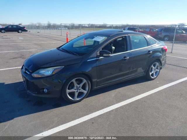 Photo 1 VIN: 1FAHP3J23CL127527 - FORD FOCUS 