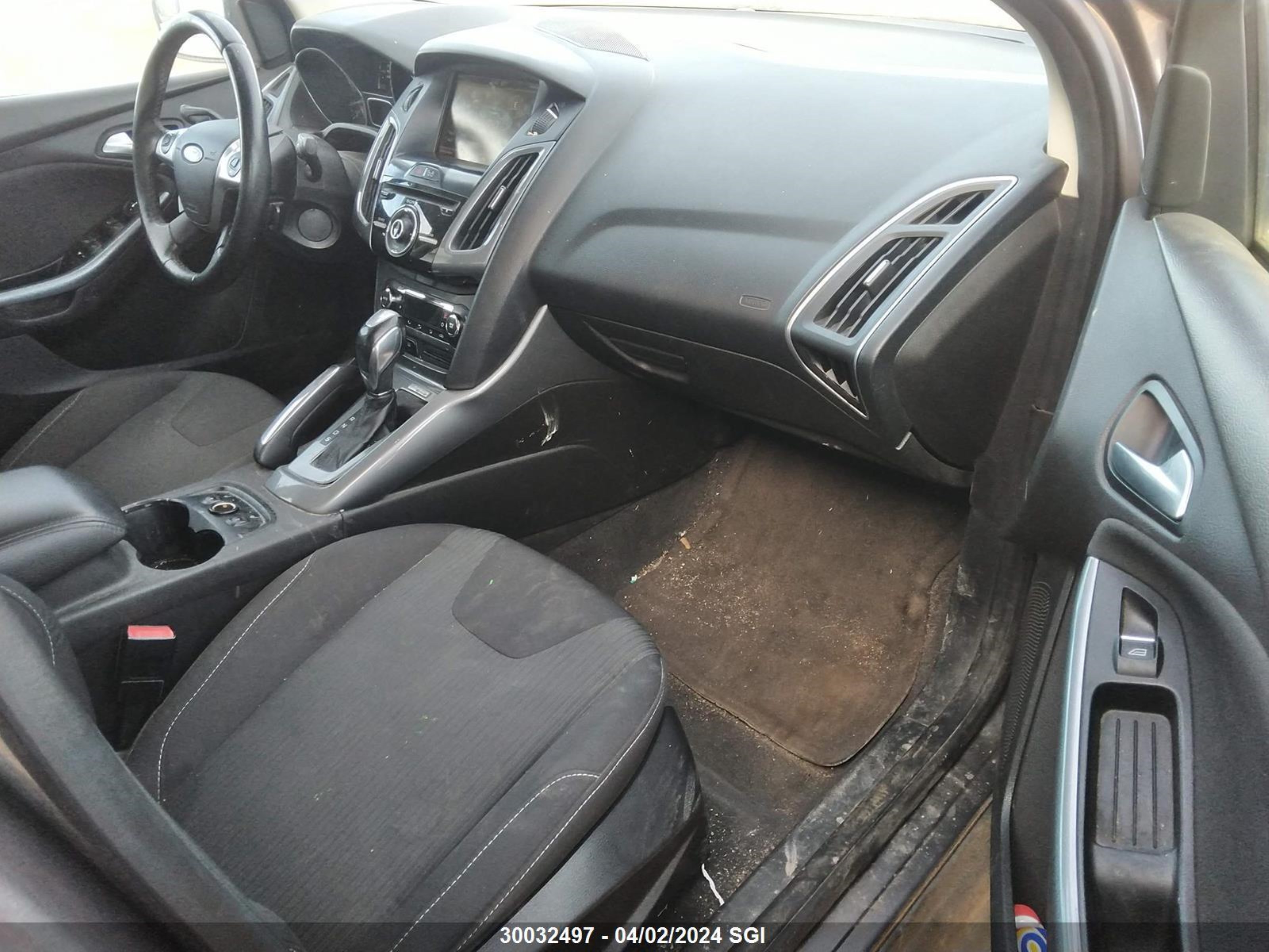 Photo 4 VIN: 1FAHP3J24CL158396 - FORD FOCUS 