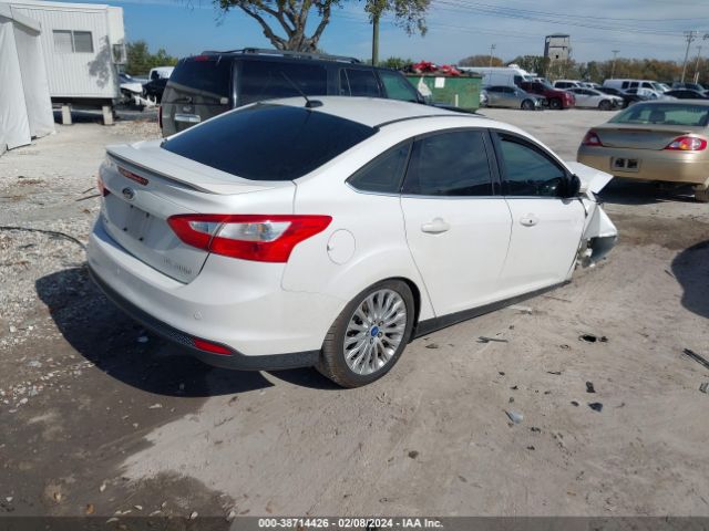 Photo 3 VIN: 1FAHP3J24CL251080 - FORD FOCUS 