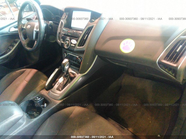 Photo 4 VIN: 1FAHP3J25CL335375 - FORD FOCUS 