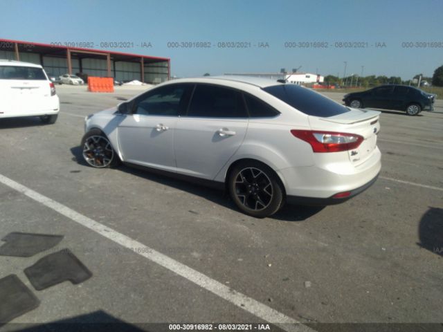 Photo 2 VIN: 1FAHP3J25CL450896 - FORD FOCUS 