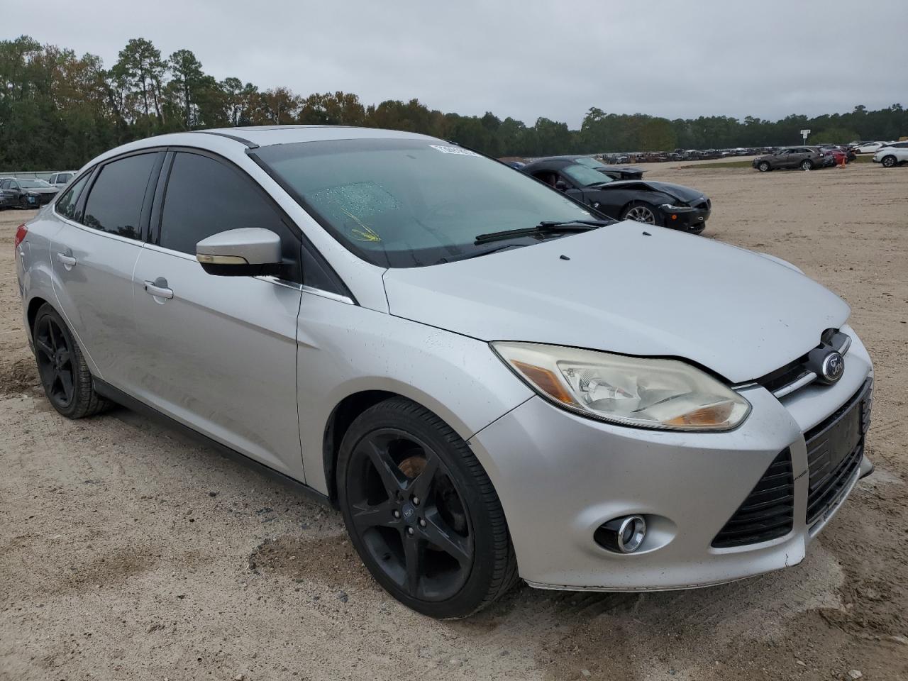 Photo 3 VIN: 1FAHP3J26CL361824 - FORD FOCUS 