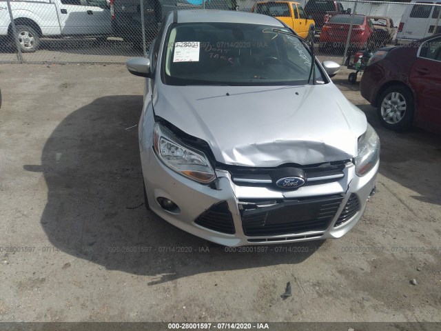 Photo 5 VIN: 1FAHP3J27CL189030 - FORD FOCUS 