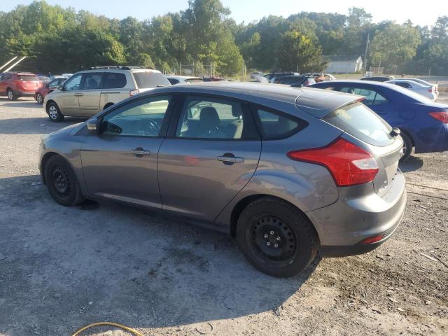 Photo 1 VIN: 1FAHP3K20CL172049 - FORD FOCUS SE 