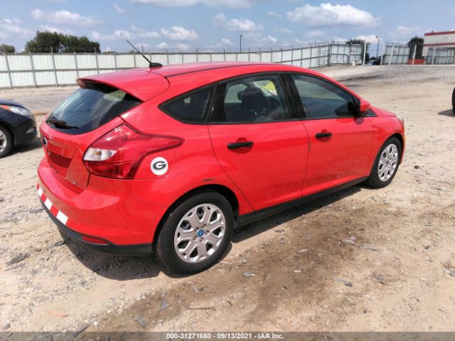 Photo 3 VIN: 1FAHP3K20CL175758 - FORD FOCUS 