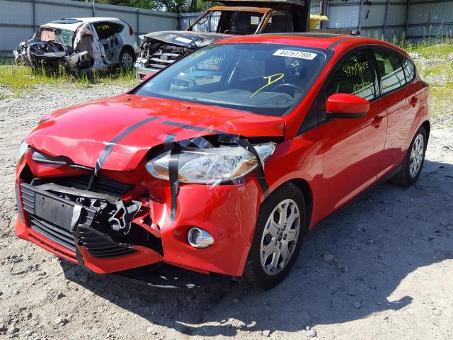 Photo 1 VIN: 1FAHP3K20CL229737 - FORD FOCUS SE 