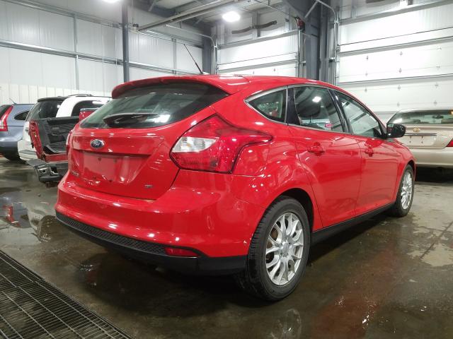 Photo 3 VIN: 1FAHP3K20CL243928 - FORD FOCUS SE 