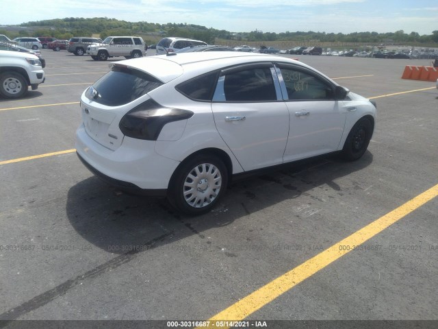 Photo 3 VIN: 1FAHP3K20CL252256 - FORD FOCUS 