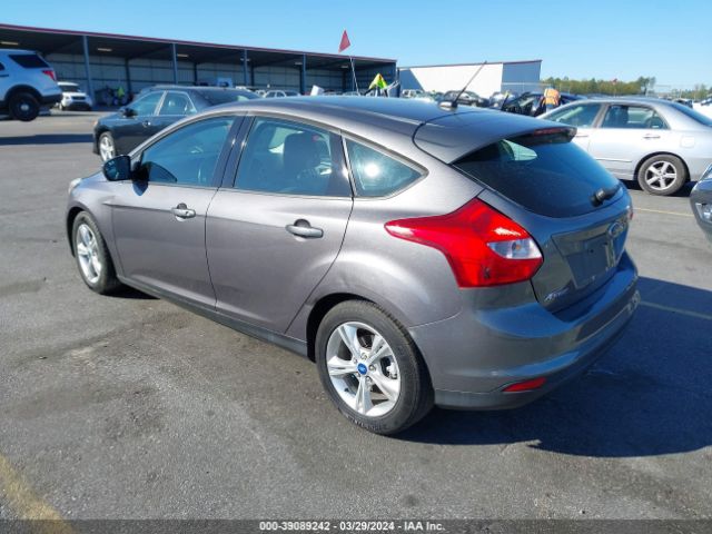 Photo 2 VIN: 1FAHP3K20CL270370 - FORD FOCUS 