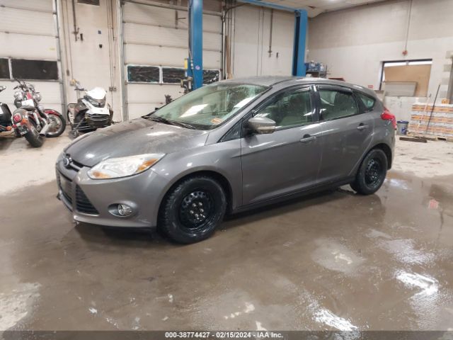 Photo 1 VIN: 1FAHP3K20CL281496 - FORD FOCUS 