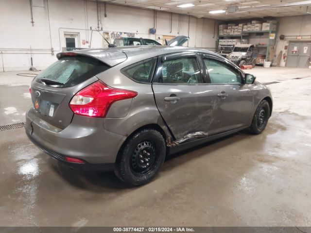 Photo 3 VIN: 1FAHP3K20CL281496 - FORD FOCUS 