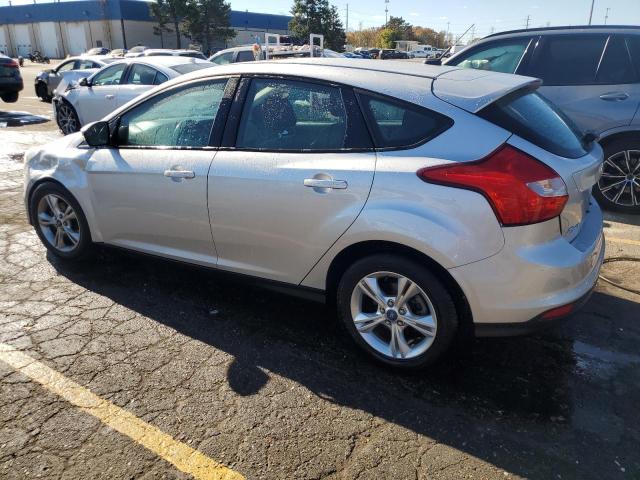 Photo 1 VIN: 1FAHP3K20CL295365 - FORD FOCUS SE 