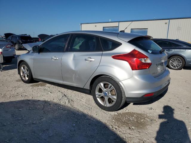 Photo 1 VIN: 1FAHP3K20CL301164 - FORD FOCUS SE 