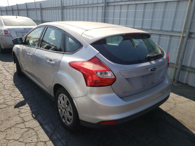 Photo 2 VIN: 1FAHP3K20CL366709 - FORD FOCUS SE 