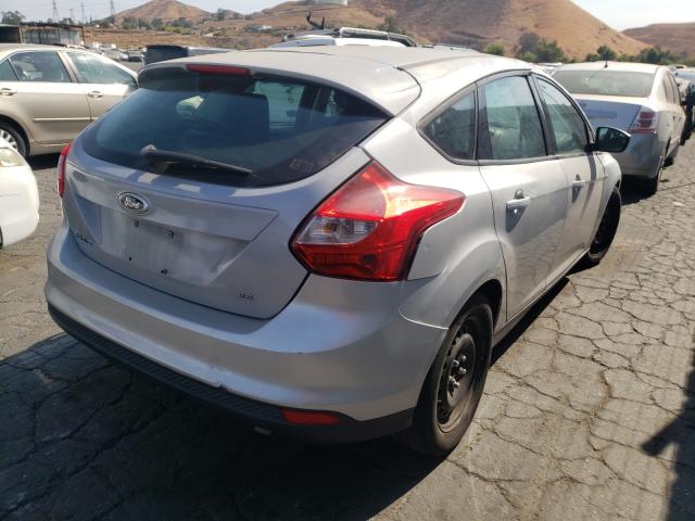 Photo 3 VIN: 1FAHP3K20CL366709 - FORD FOCUS SE 